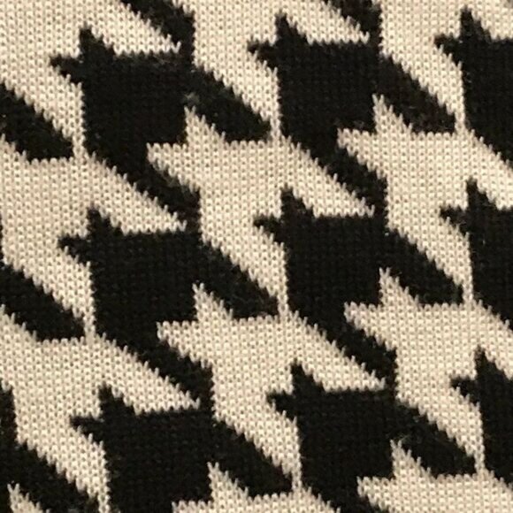 Calvin Klein long sleeve v-neck houndstooth print Sweater Dress - Picture 7 of 14